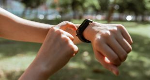 Cara Mengatur Jam Smartwatch Bracelet Dengan Mudah