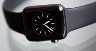 Cara Ngecas Jam Smartwatch Beserta Tips Merawatnya